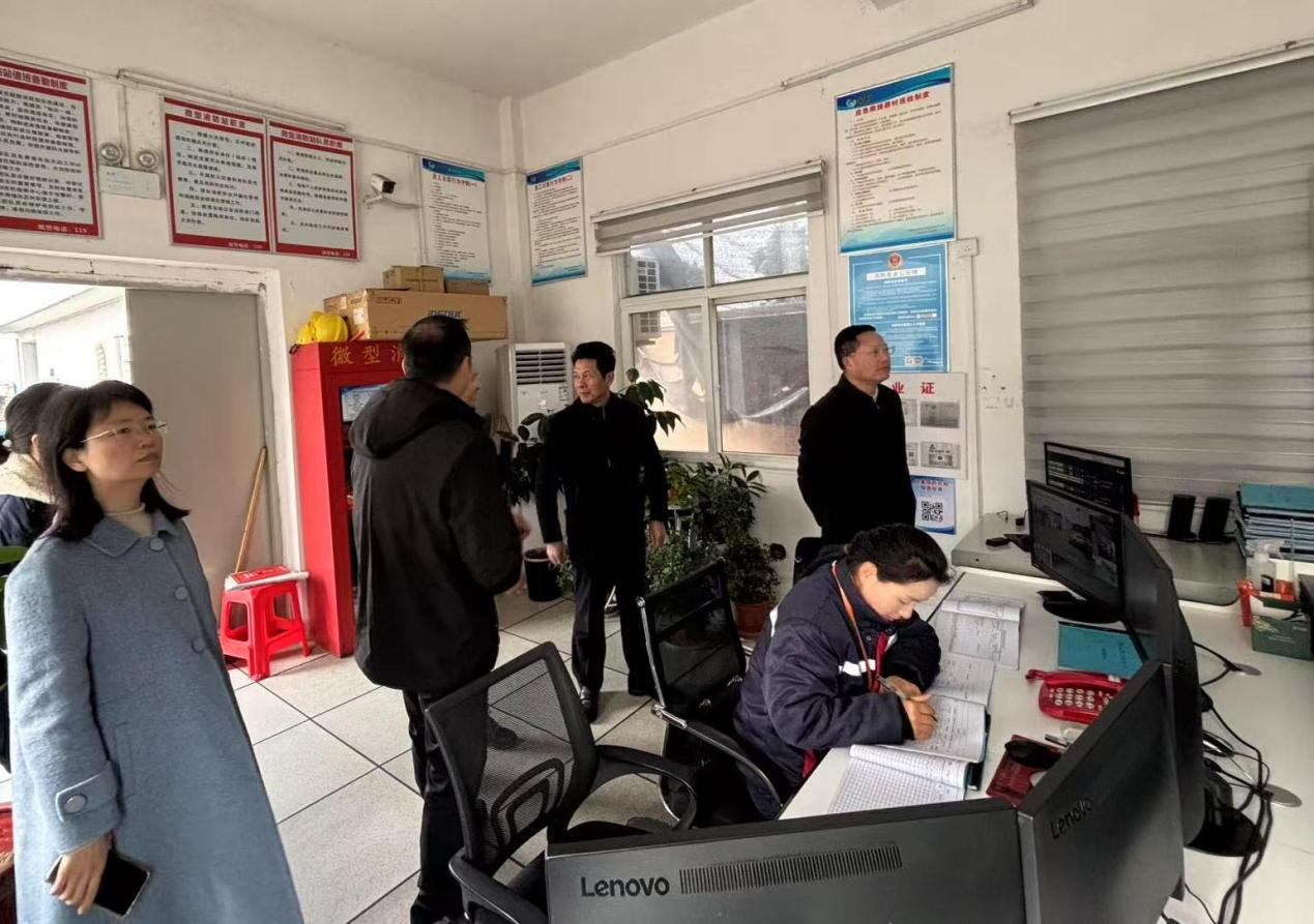 1741746847192276.png 應(yīng)城市領(lǐng)導(dǎo)調(diào)研金蔚化工:聚智賦能水處理產(chǎn)業(yè)共繪高質(zhì)量發(fā)展新圖景